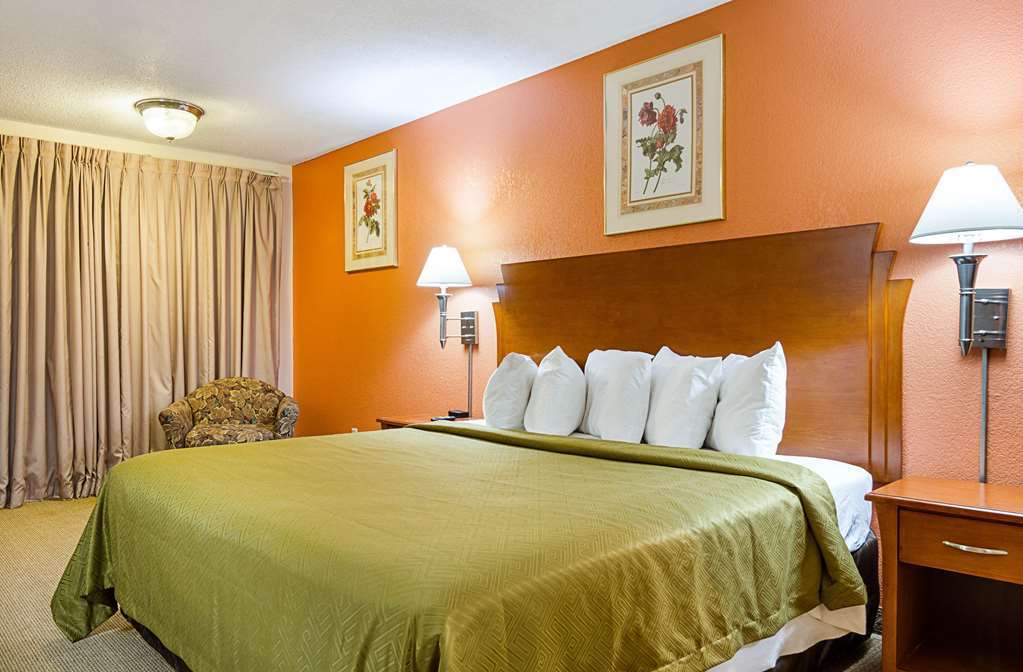 Econo Lodge Mcpherson חדר תמונה